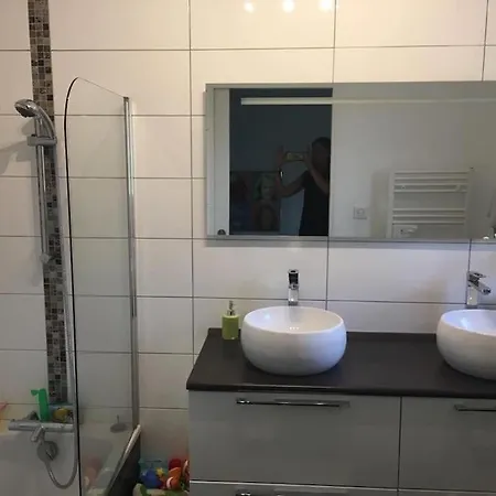 Villa Available For People, Pool And Parking Included *