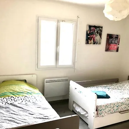 Available For People, Pool And Parking Included *