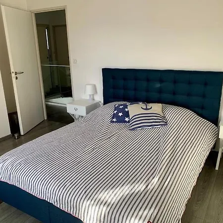 Available For People, Pool And Parking Included Sisteron