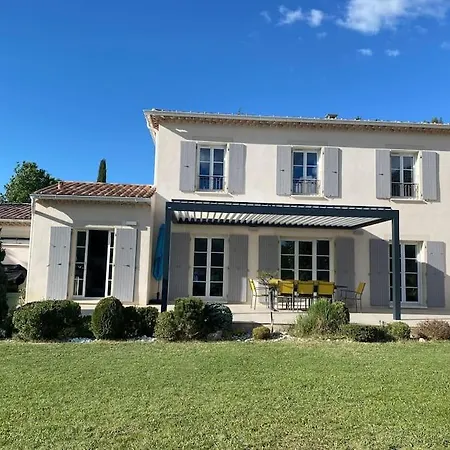 Available For People, Pool And Parking Included Villa *